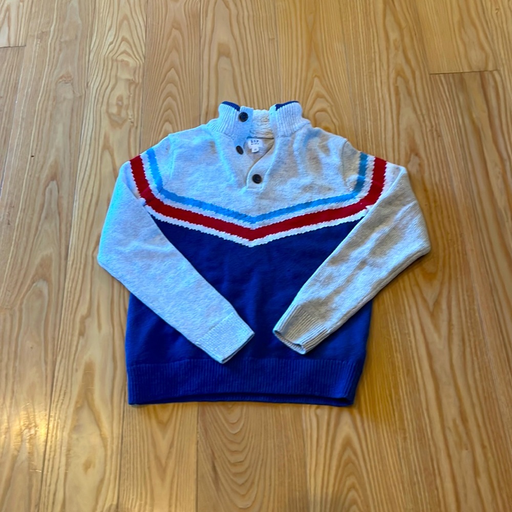 Gap sweater